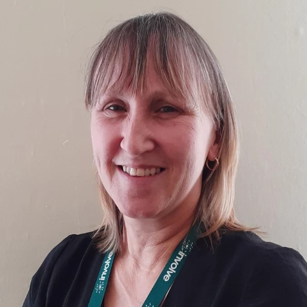 Lesley Campbell